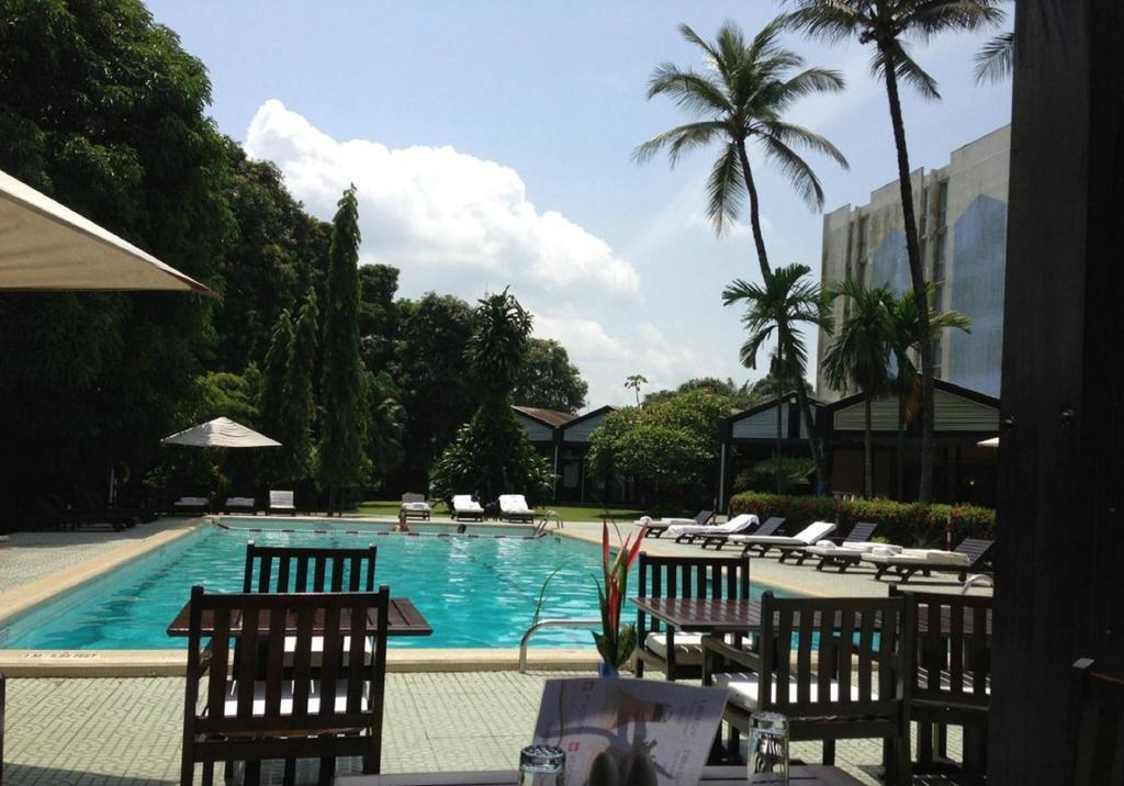 Douala Rabingha Hotel Eksteriør billede
